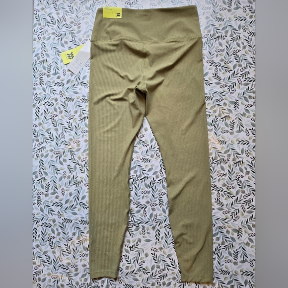 Ultra High-Rise Ribbed Leggings - Medium, Olive Green, NWT - Picture 10 of 11